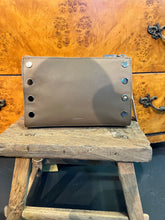 Load image into Gallery viewer, Hammitt Montana Clutch Small - Dune
