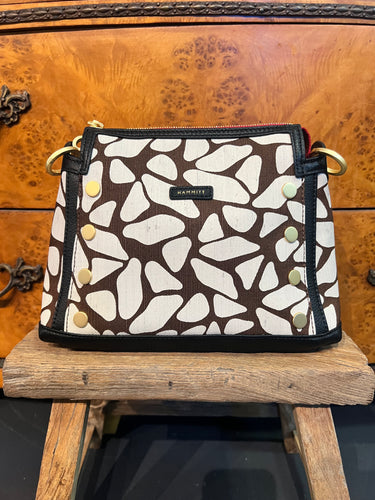 Bryant Medium Giraffe - BG Red Zipper
