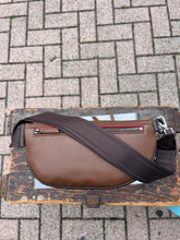 Load image into Gallery viewer, Charles Crossbody Med Orchestra Brown/Gunmetal