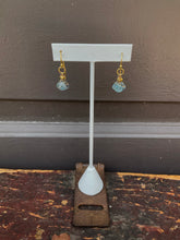 Load image into Gallery viewer, Copper Aquamarine Cluster Earrings